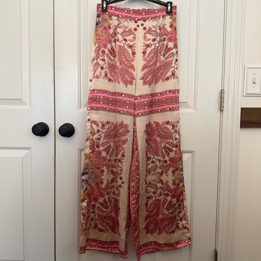 Entro Pink Patterned Satin Wide-Leg Pants - Pink and Cream